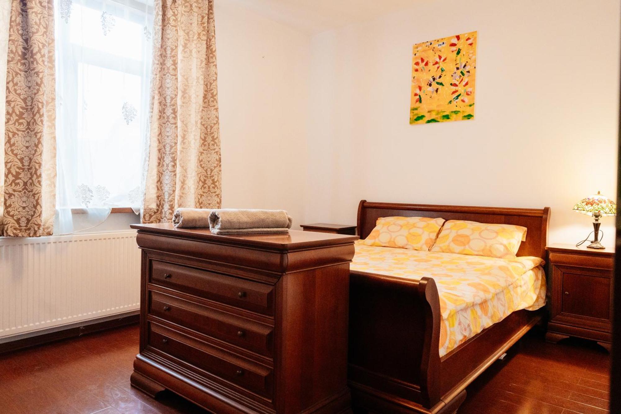 Maan Central Apartment Pet Friendly Location 브라쇼브 외부 사진