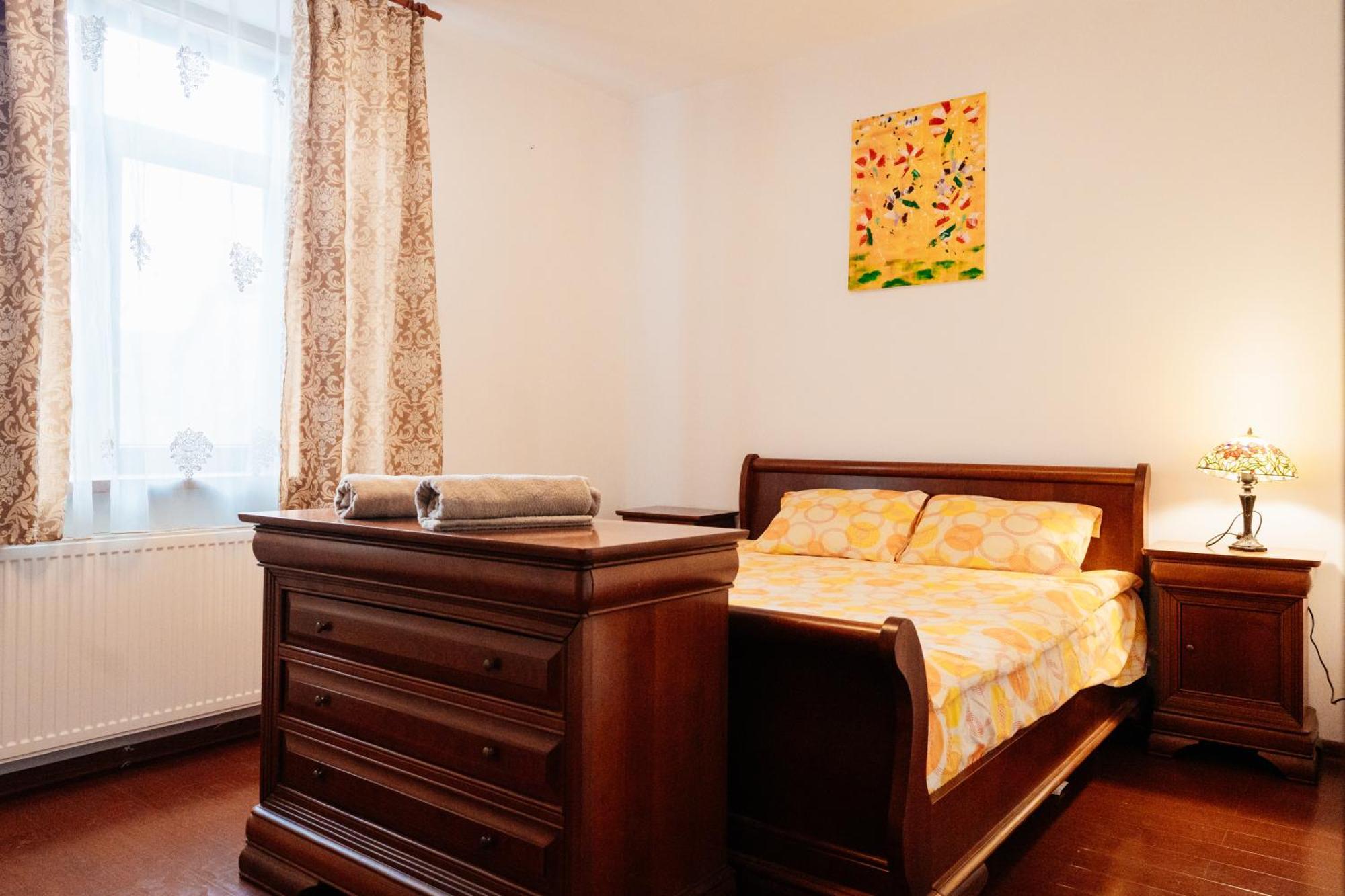 Maan Central Apartment Pet Friendly Location 브라쇼브 외부 사진